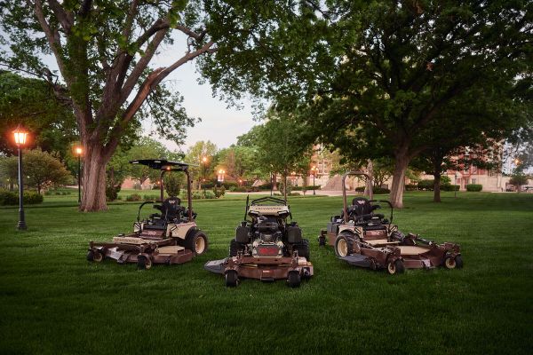 7 Factors to Consider When Buying a Zero-Turn Mower