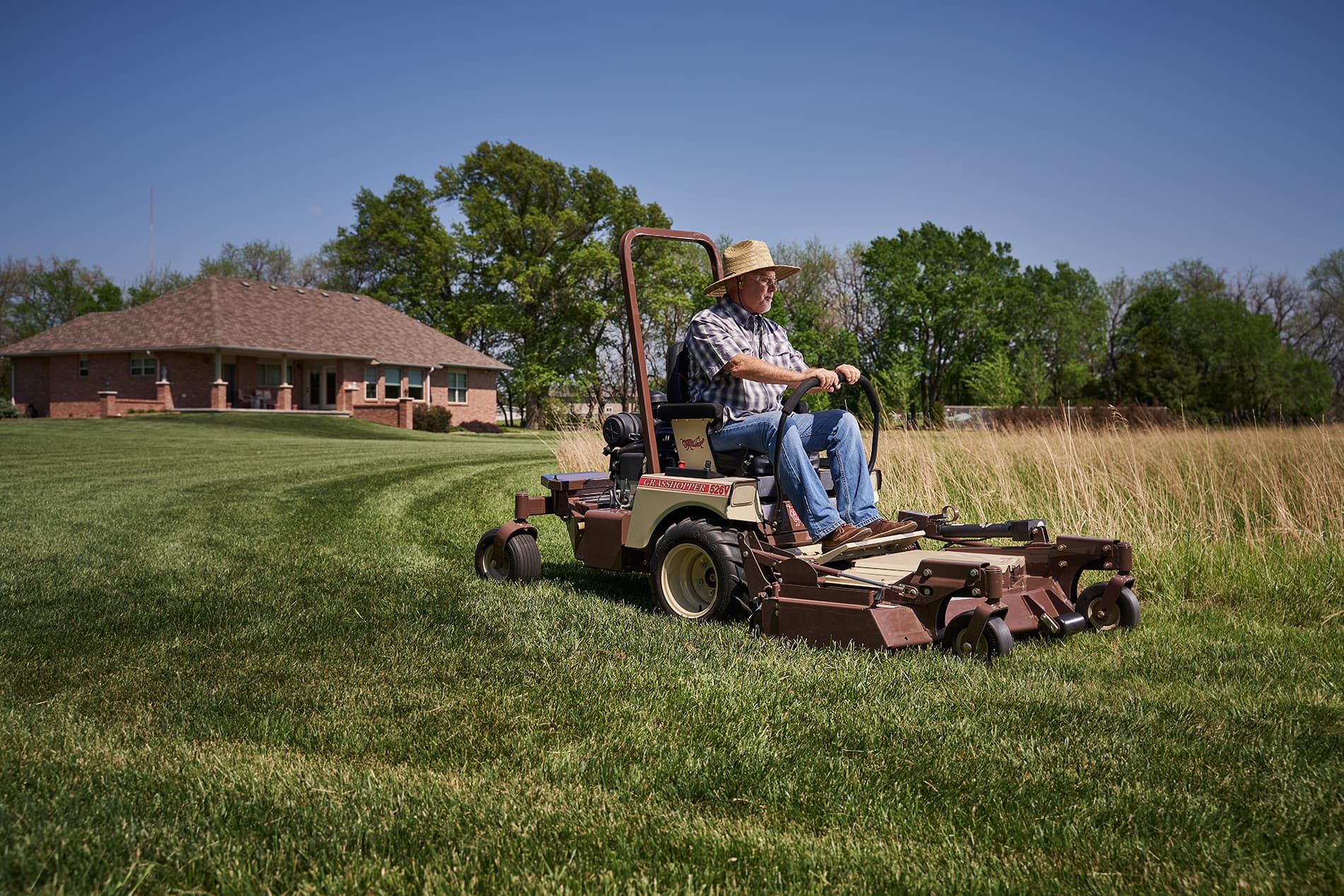 Choose the best mower for your suburban acreage